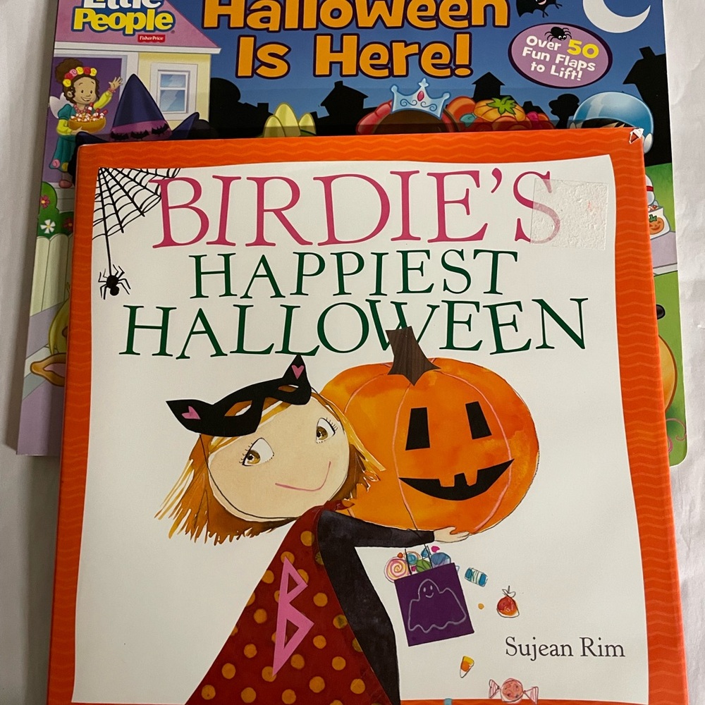 4 Halloween books. New